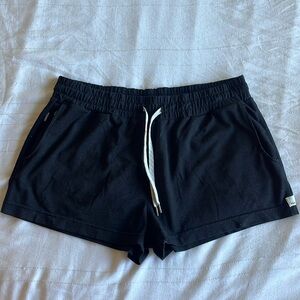 Black Vuori Halo Performance short - low rise